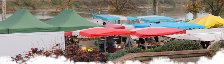 Marché sur les bords de la Garonne